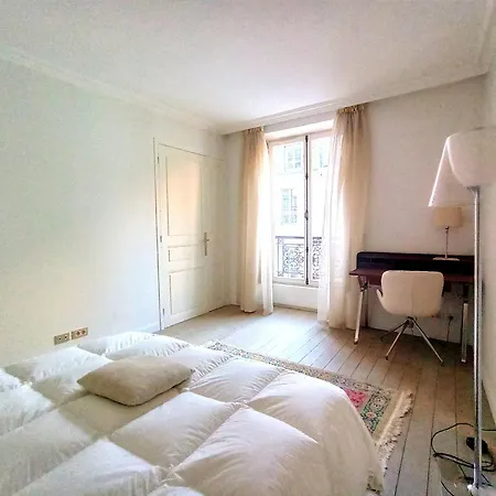 Rue De L'université - 7 * Parigi