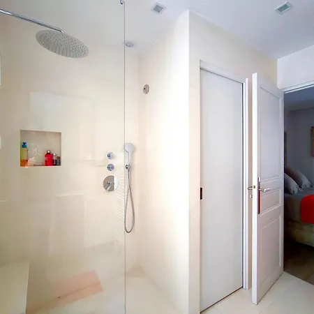 Appartamento Rue De L'université - 7 *