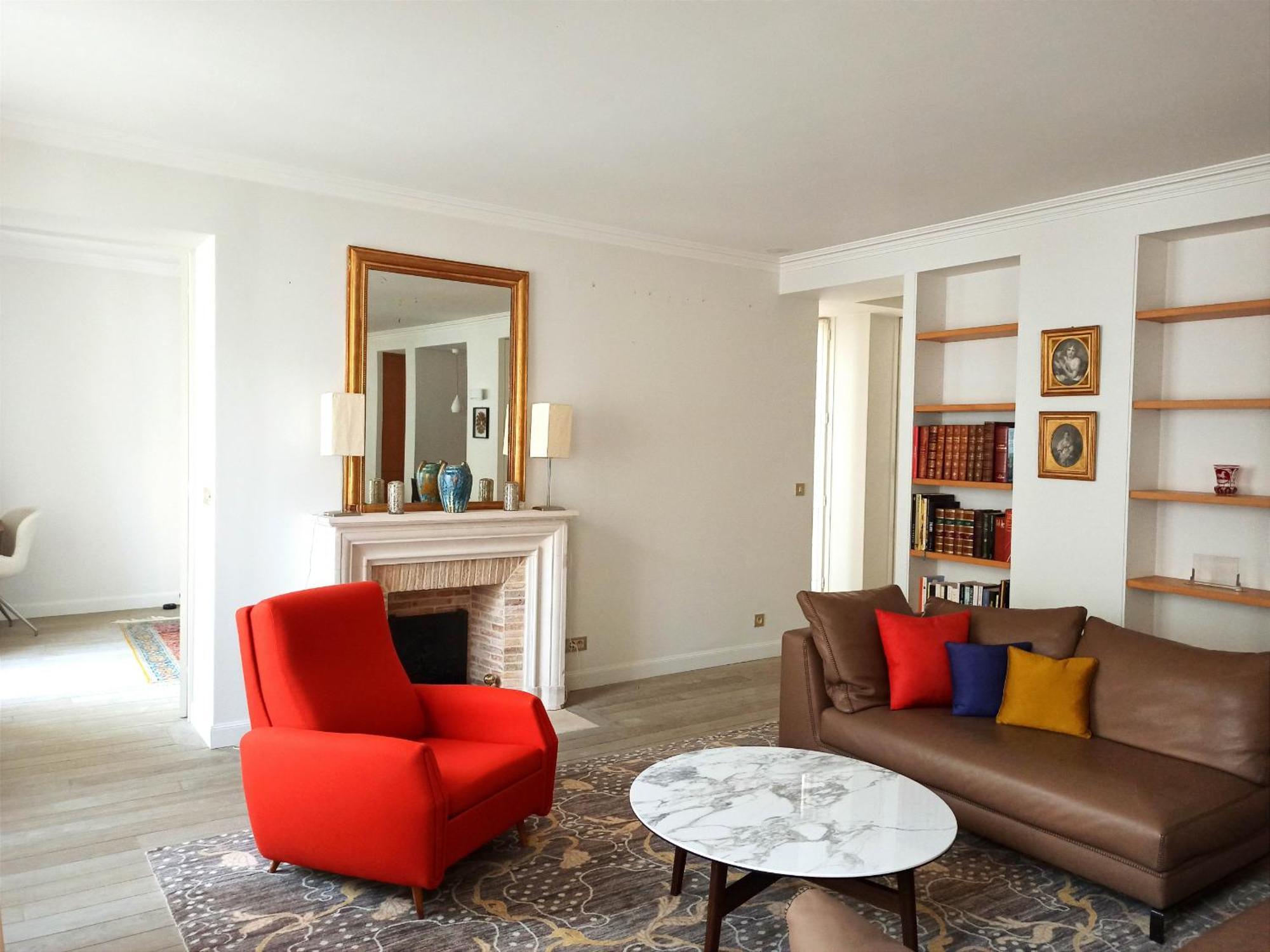 Apartment Rue De L'universite - 7